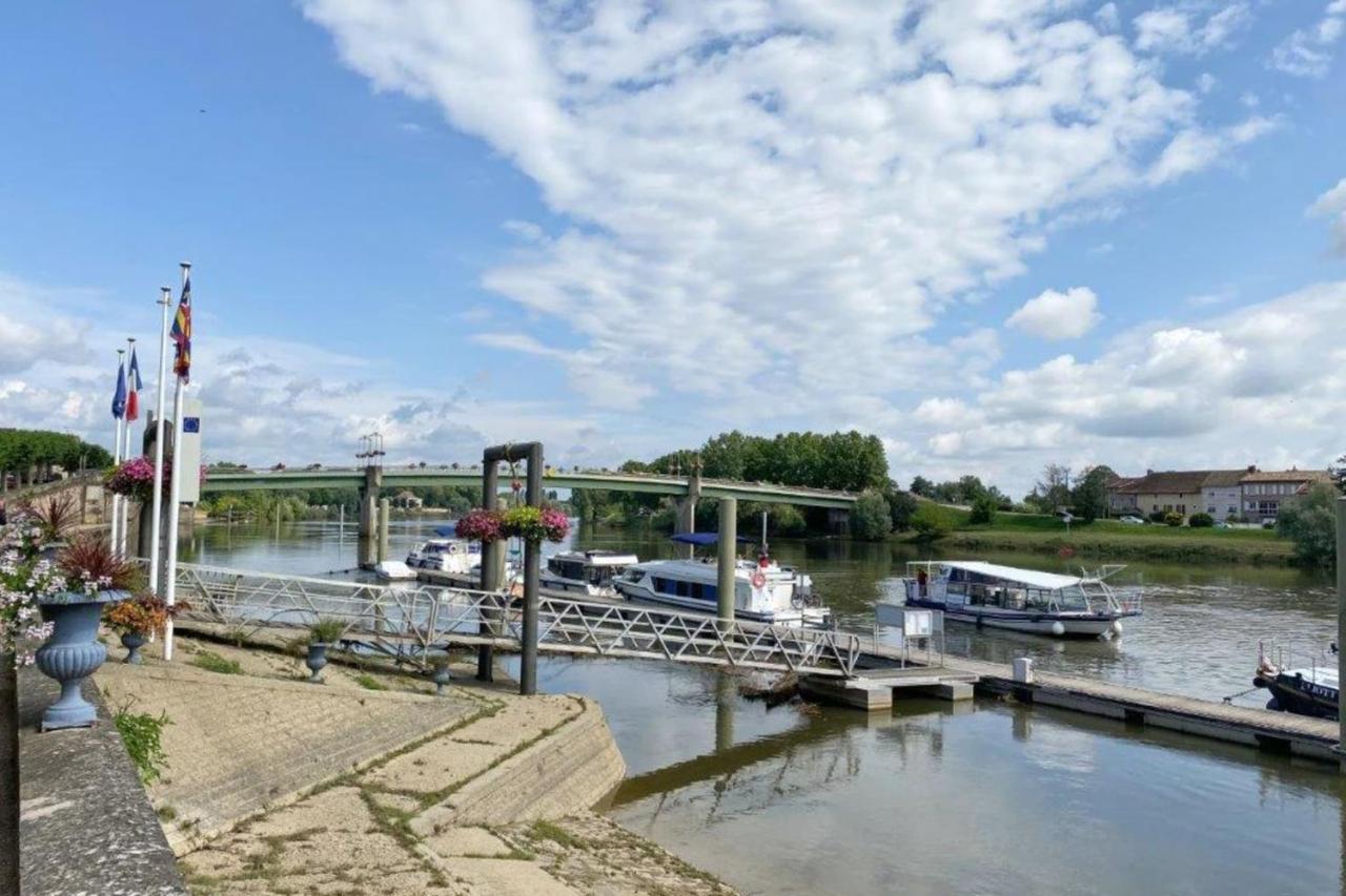 Apartament Les Fresques De Leon Tournus Zewnętrze zdjęcie