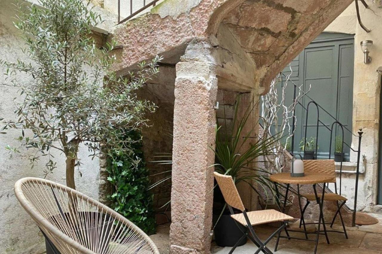 Apartament Les Fresques De Leon Tournus Zewnętrze zdjęcie